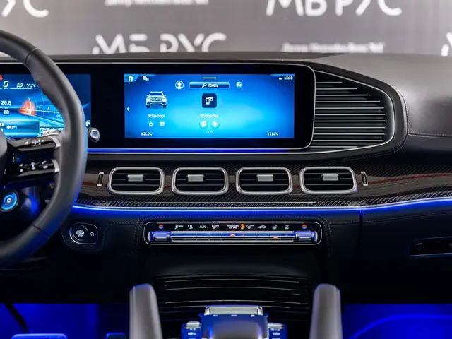 Mercedes-Benz GLS AMG — миниатюра 18