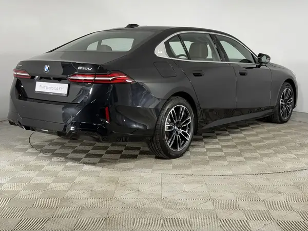 BMW 5 серия — миниатюра 38
