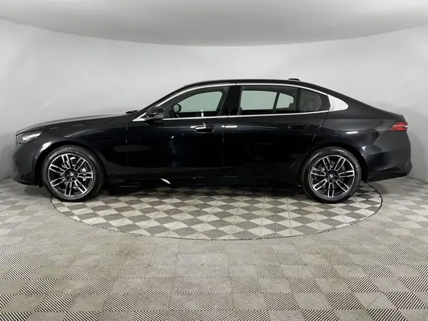 BMW 5 серия — миниатюра 40