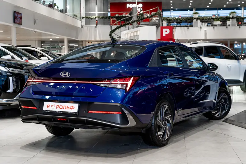Hyundai Elantra — миниатюра 6