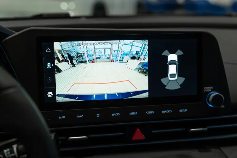 Hyundai Elantra — миниатюра 15