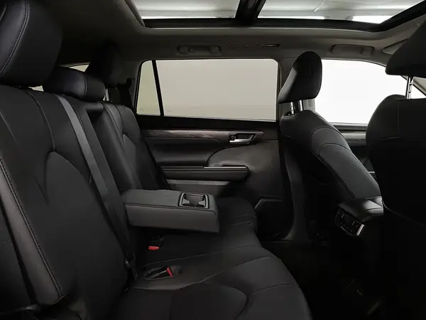 Toyota Highlander — миниатюра 32