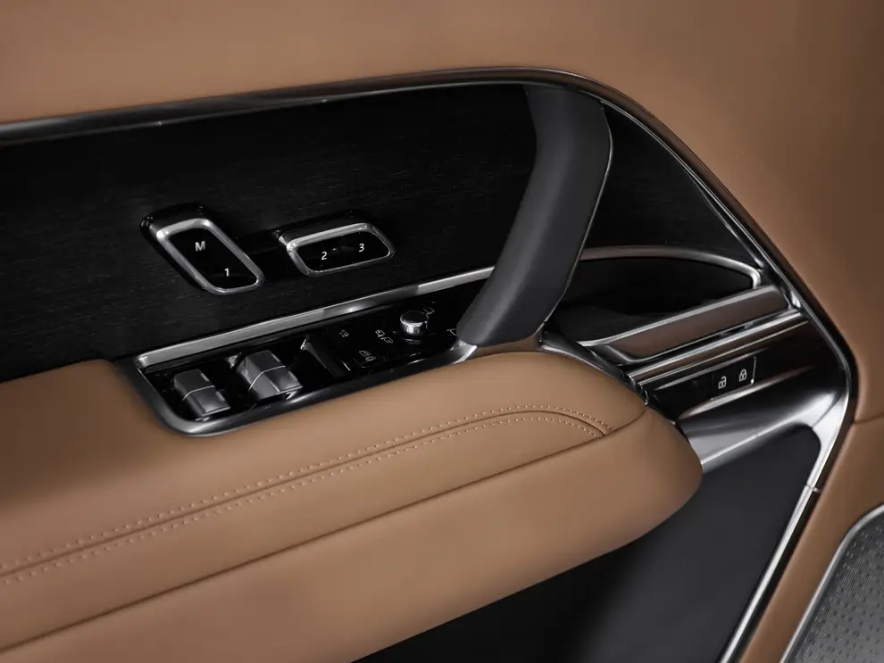 Land Rover Range Rover — миниатюра 32