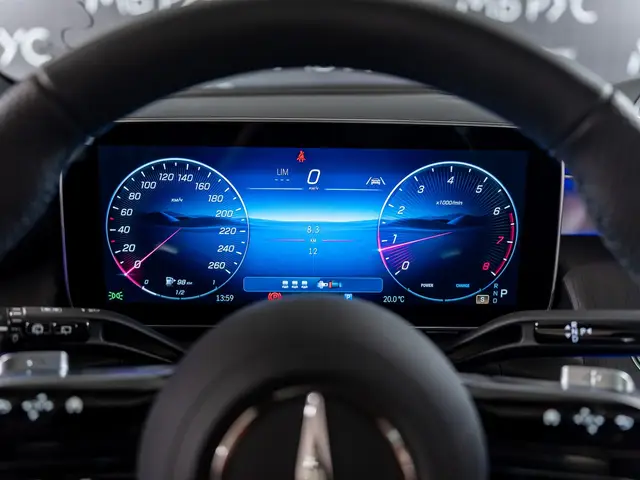 Mercedes-Benz GLC — миниатюра 16