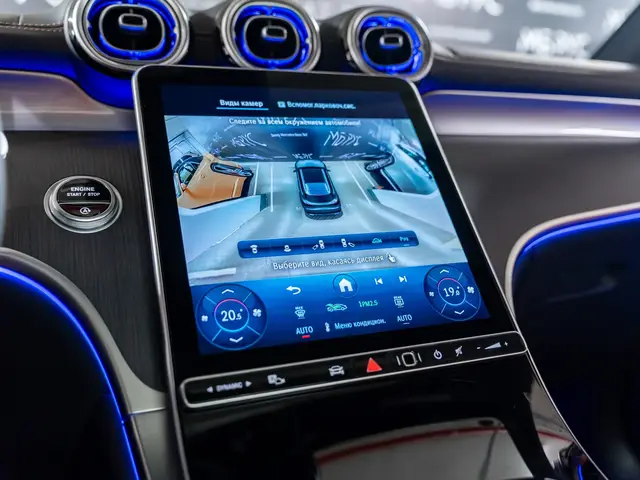 Mercedes-Benz GLC — миниатюра 18