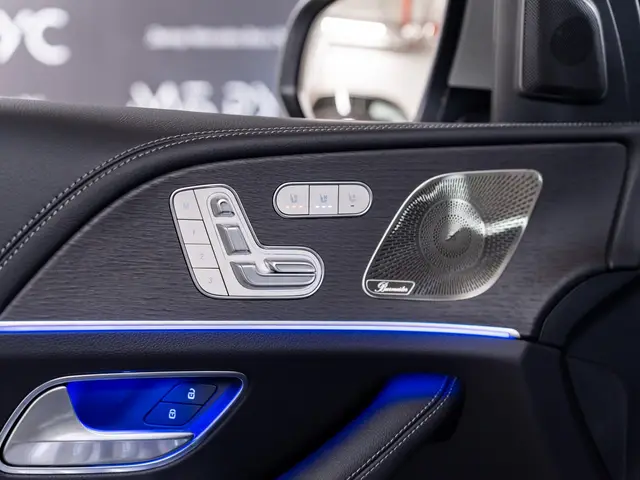 Mercedes-Benz GLE — миниатюра 33
