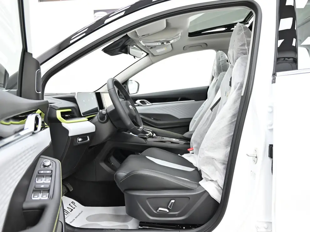 Geely Coolray — миниатюра 16