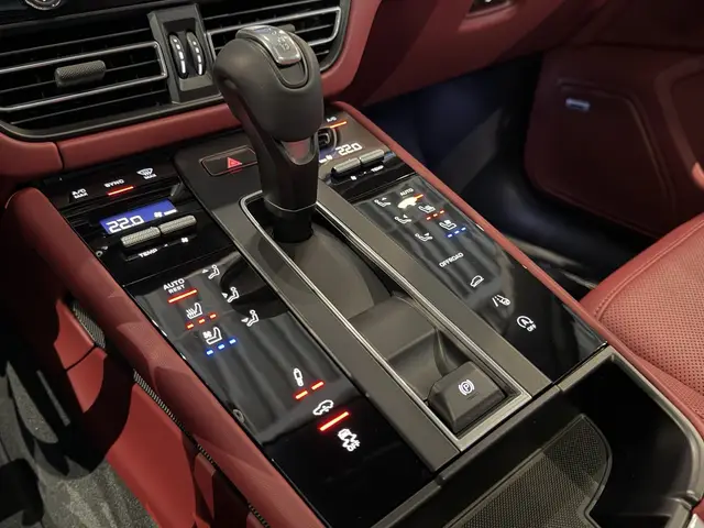 Porsche Macan — миниатюра 24