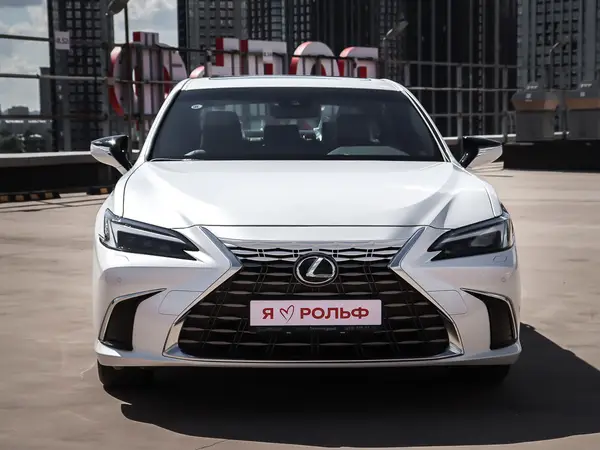 Lexus ES — миниатюра 2