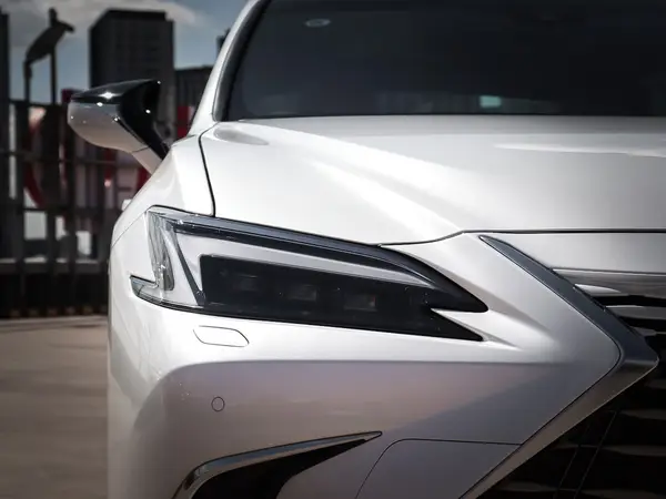 Lexus ES — миниатюра 10