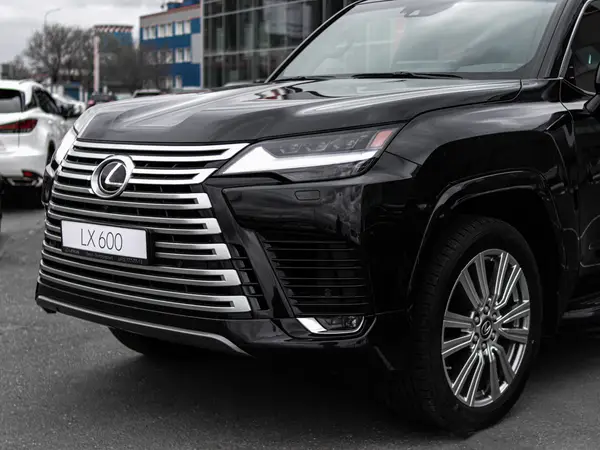 Lexus LX — миниатюра 19