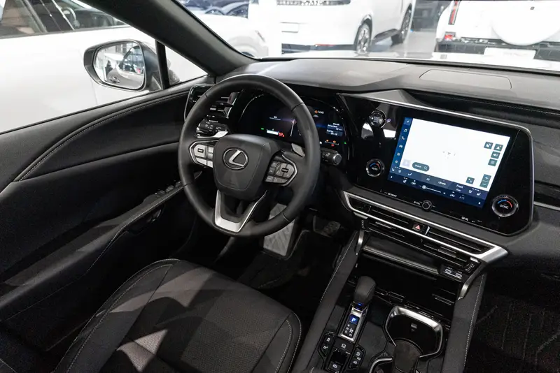 Lexus RX — миниатюра 22