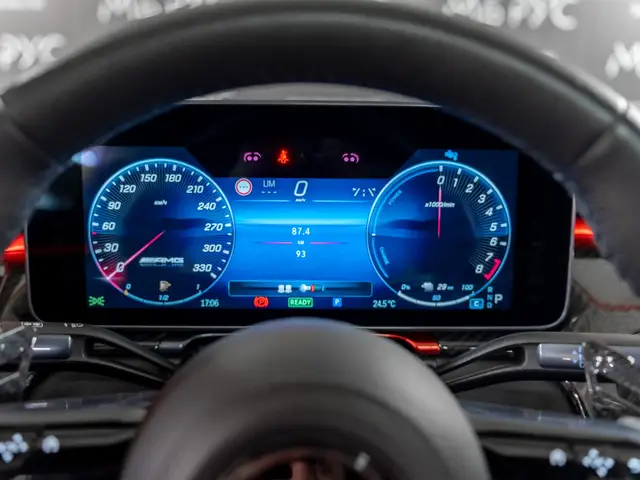 Mercedes-Benz S-класс AMG — миниатюра 20