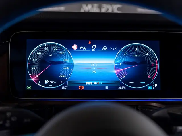 Mercedes-Benz G-Класс — миниатюра 17
