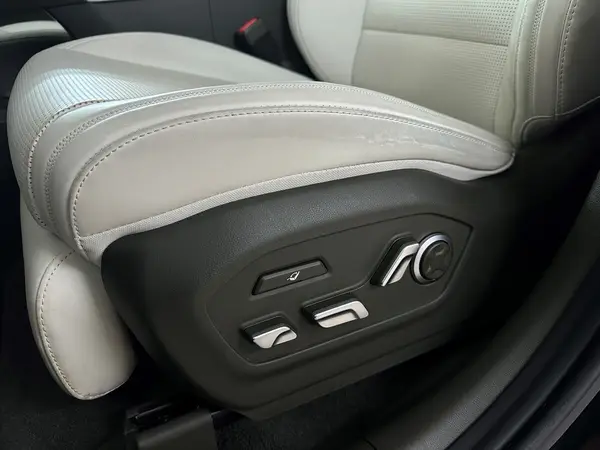 Hyundai Santa Fe — миниатюра 38