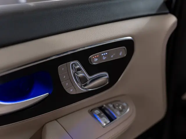 Mercedes-Benz V-Класс — миниатюра 35