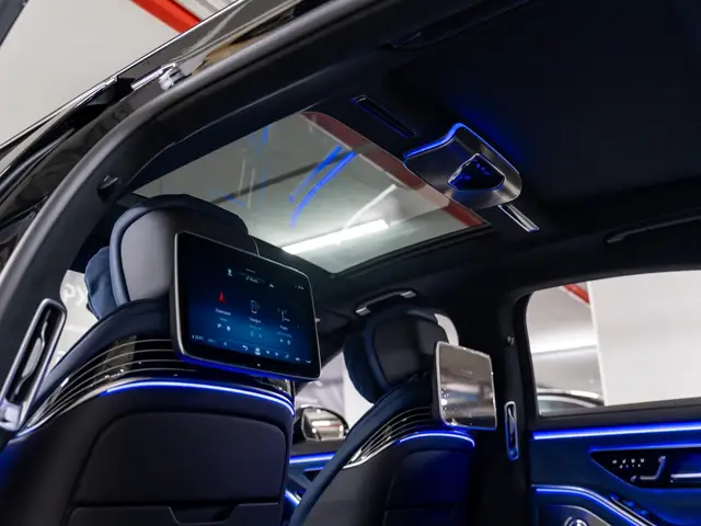 Mercedes-Benz S-Класс — миниатюра 20