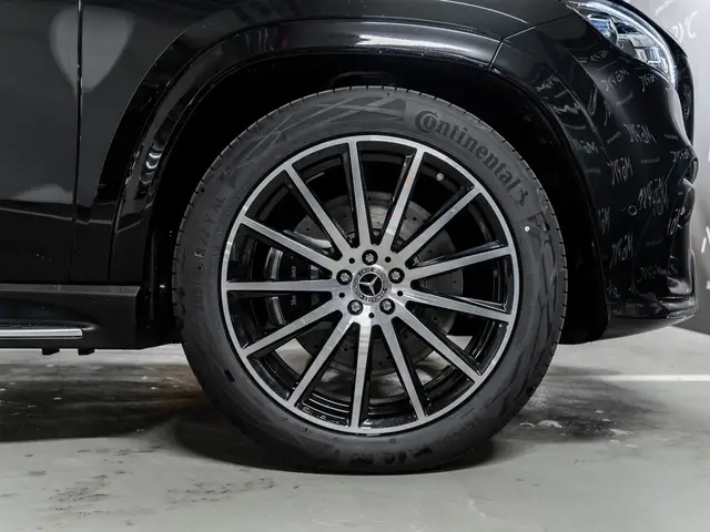 Mercedes-Benz GLS — миниатюра 22