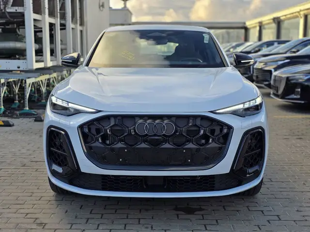 Audi Q5 Sportback — миниатюра 23