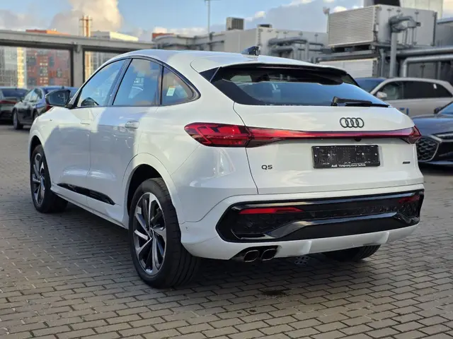 Audi Q5 Sportback — миниатюра 25