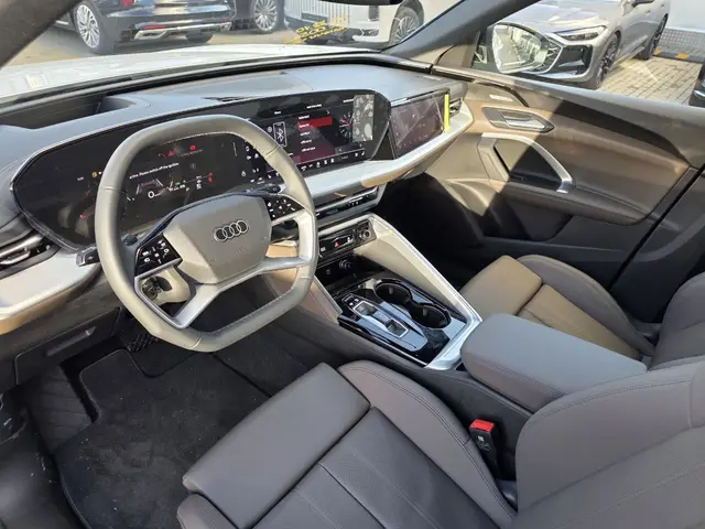 Audi Q5 Sportback — миниатюра 29