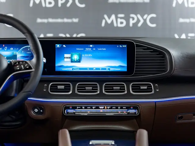 Mercedes-Benz GLE — миниатюра 18