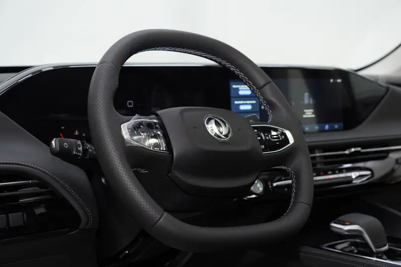DongFeng Huge — миниатюра 12