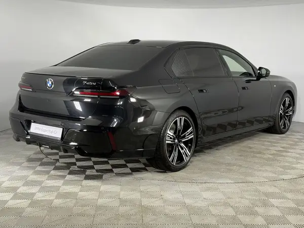 BMW 7 серия — миниатюра 33