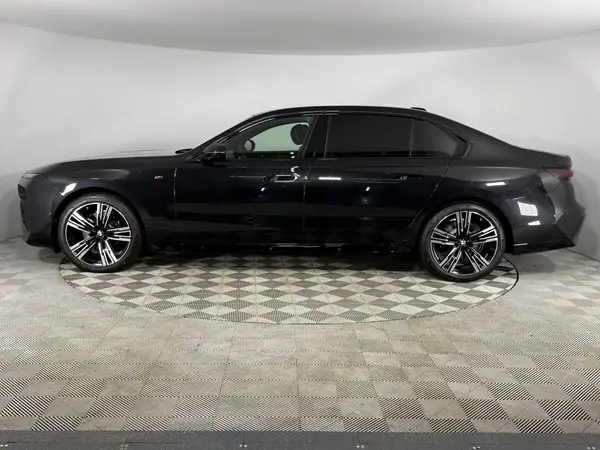 BMW 7 серия — миниатюра 35