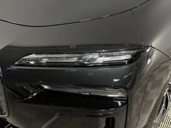 BMW 7 серия — миниатюра 38