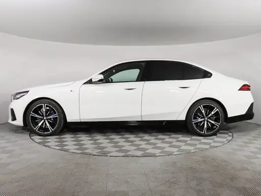 BMW 5 серия — миниатюра 5