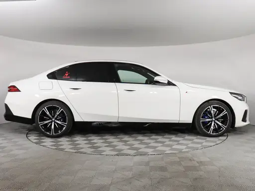 BMW 5 серия — миниатюра 6