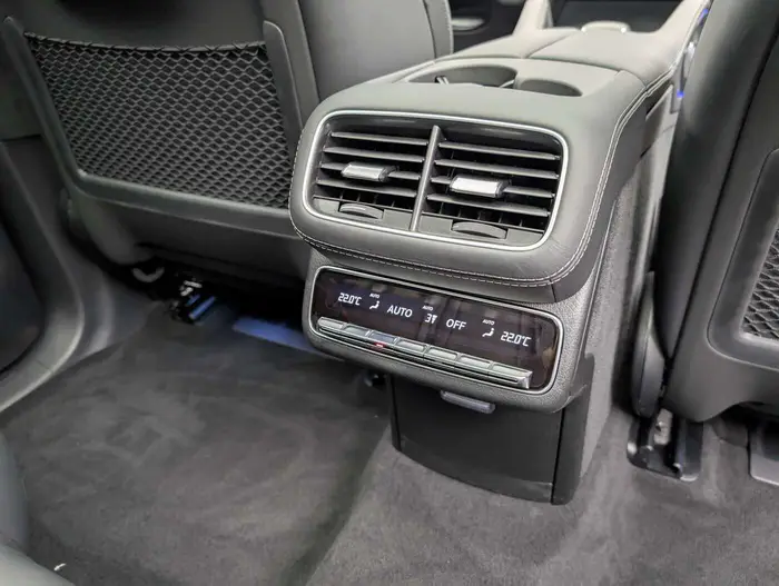 Mercedes-Benz GLS AMG — миниатюра 32