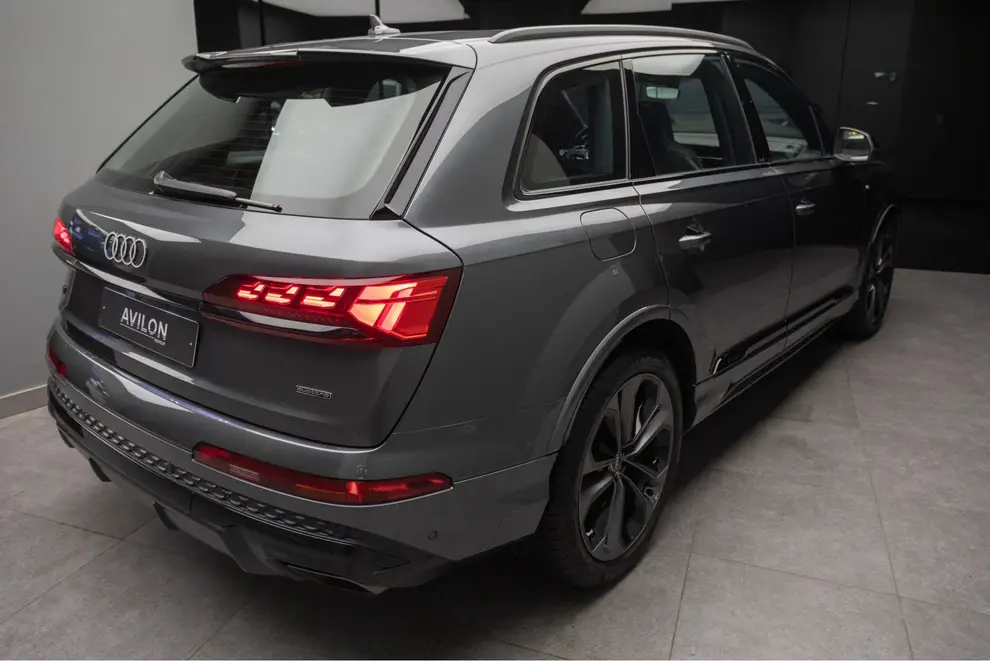 Audi Q7 — миниатюра 11