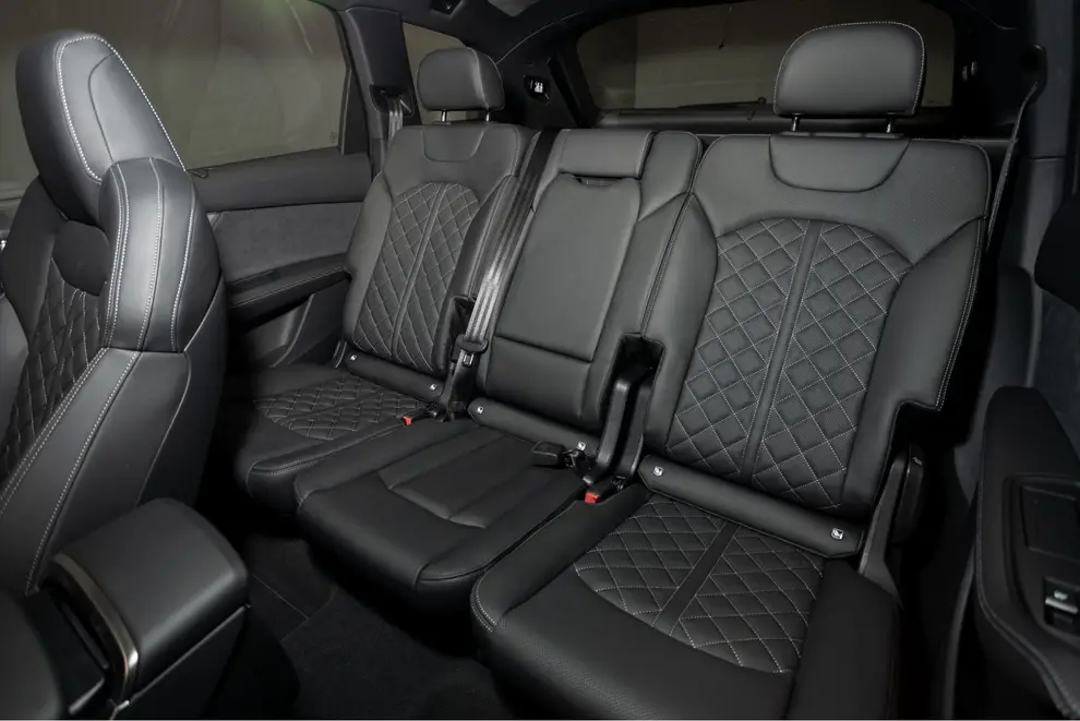 Audi Q7 — миниатюра 12