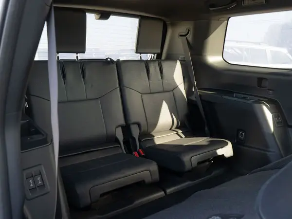 Toyota Land Cruiser Prado — миниатюра 14