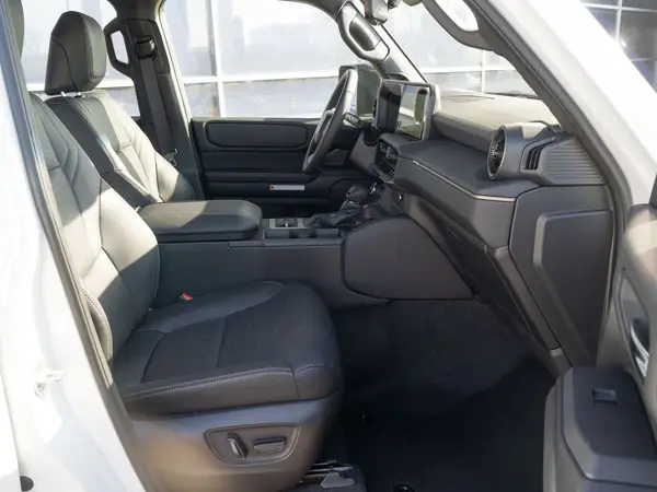 Toyota Land Cruiser Prado — миниатюра 15
