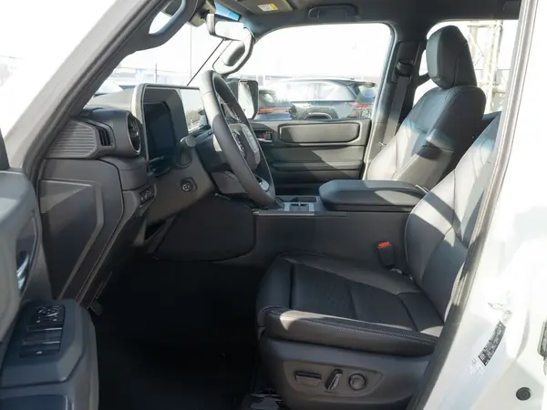 Toyota Land Cruiser Prado — миниатюра 17