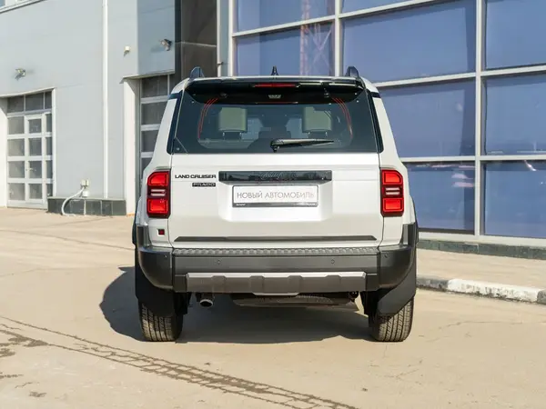 Toyota Land Cruiser Prado — миниатюра 6