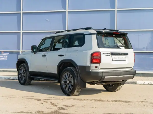 Toyota Land Cruiser Prado — миниатюра 7