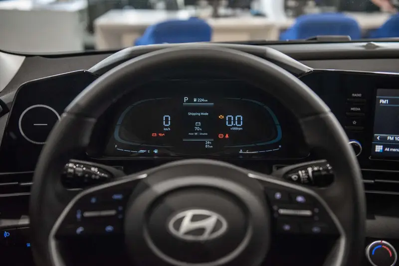 Hyundai Elantra — миниатюра 24