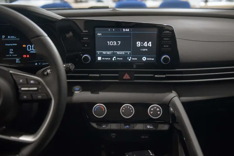 Hyundai Elantra — миниатюра 26