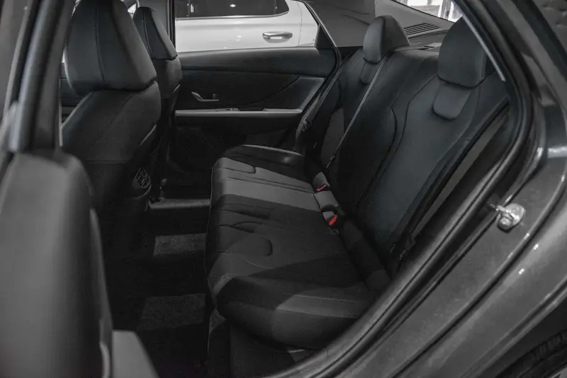Hyundai Elantra — миниатюра 30