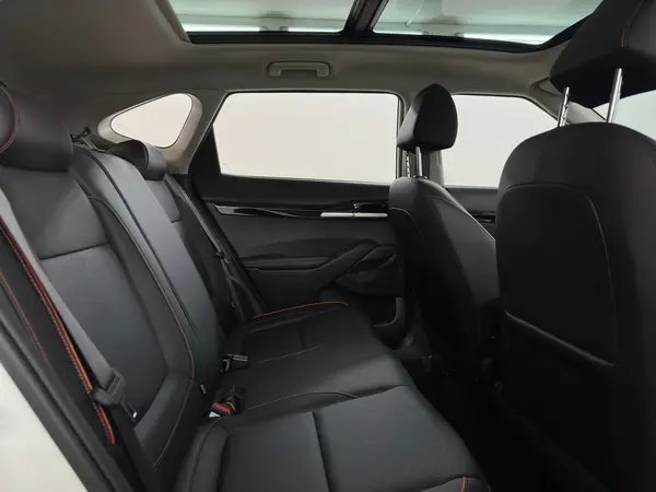 KIA Seltos — миниатюра 15