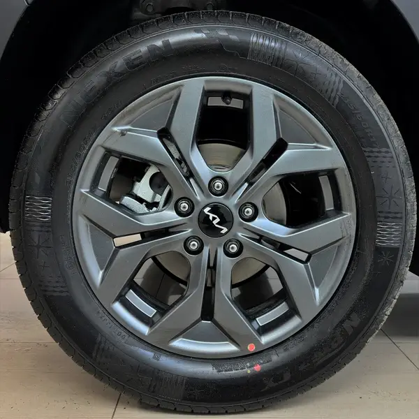 KIA Seltos — миниатюра 18