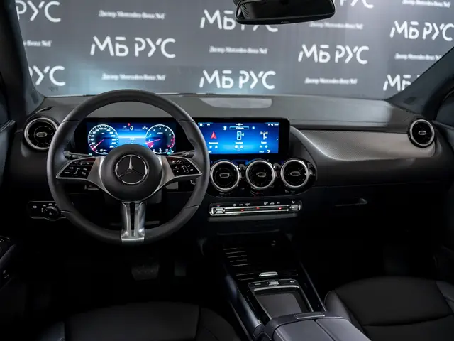 Mercedes-Benz GLA — миниатюра 23