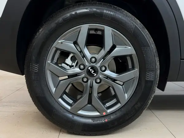 KIA Seltos — миниатюра 24