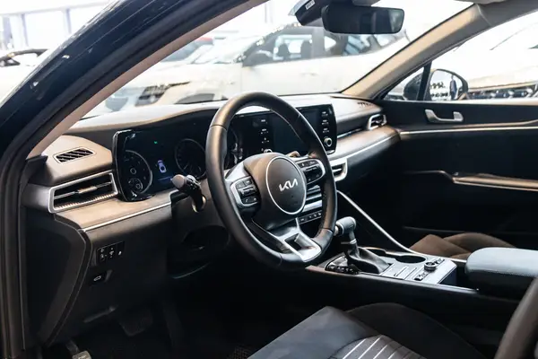 KIA K5 — миниатюра 11