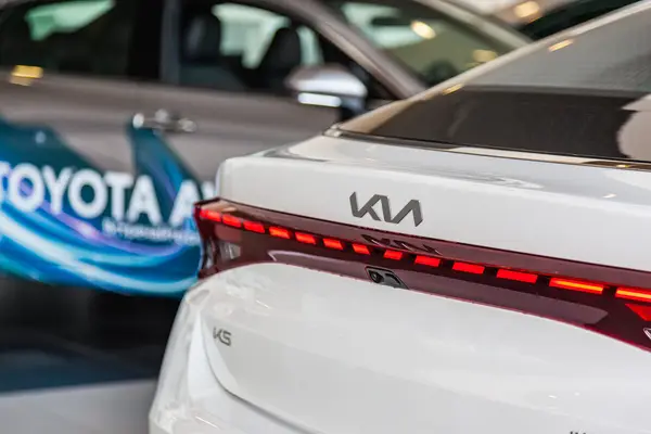 KIA K5 — миниатюра 30