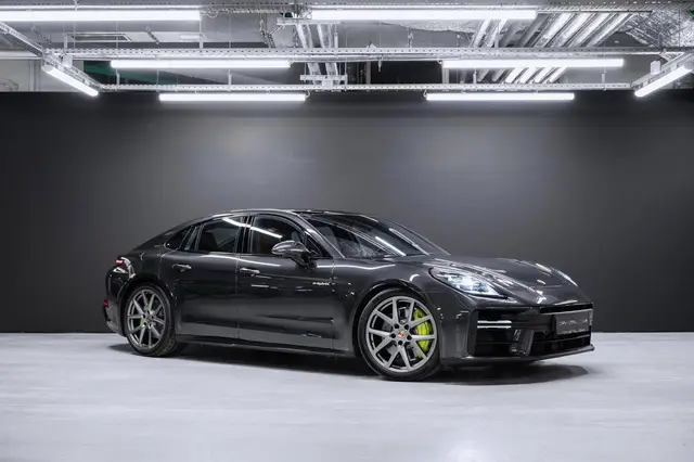 Porsche Panamera — миниатюра 4